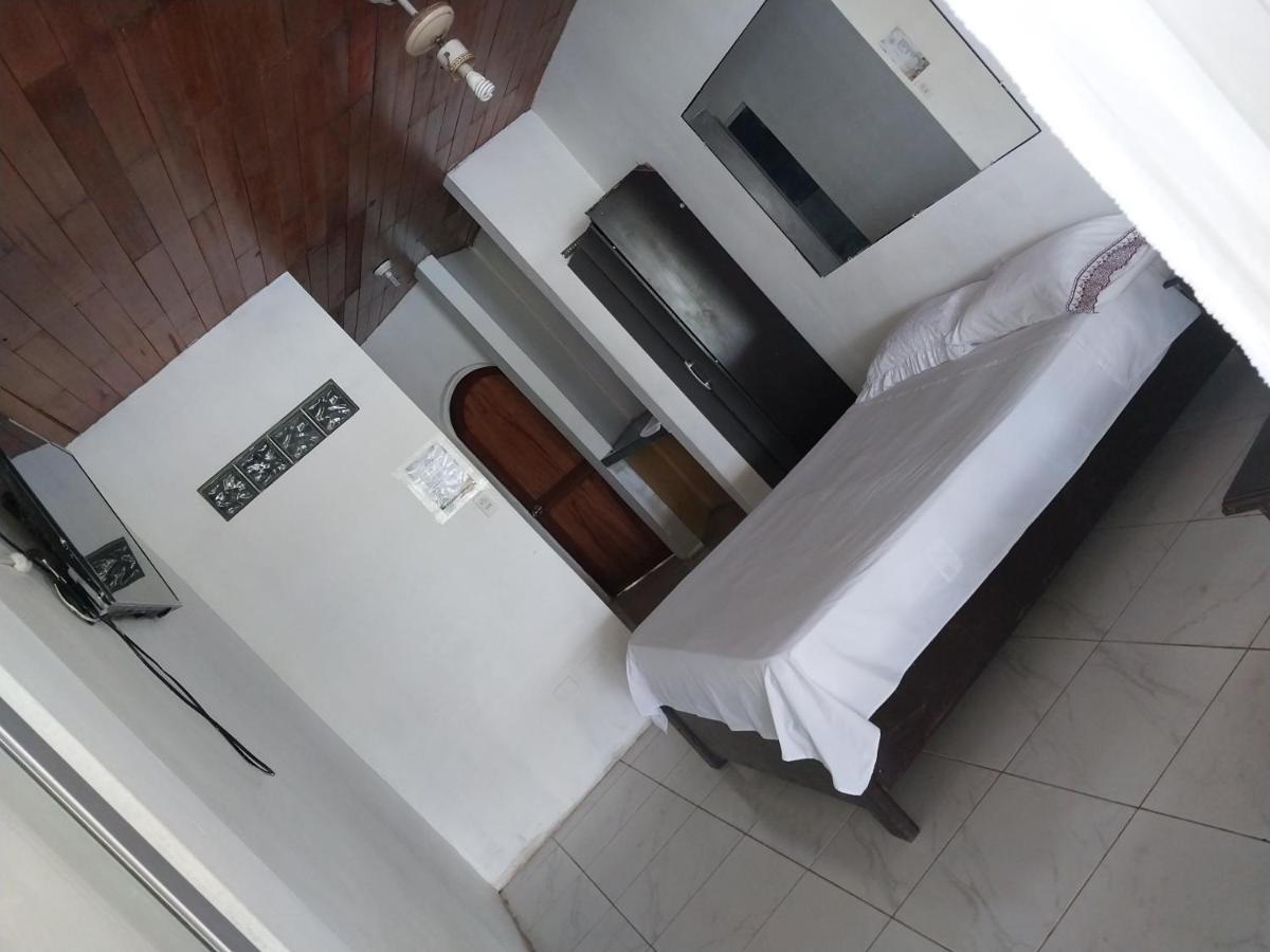 Amazon Breeze Hotel อีกีโตส ภายนอก รูปภาพ