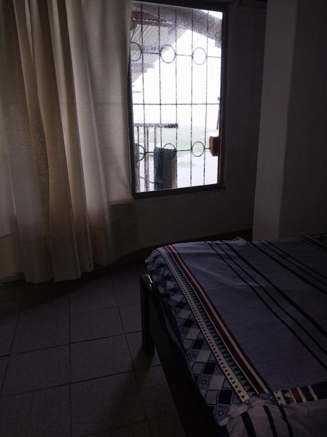 Amazon Breeze Hotel อีกีโตส ภายนอก รูปภาพ